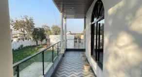 Courtyard by Anvik - Image 4