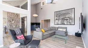 Riverfront Inn - Image 4