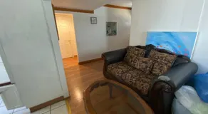 House Rooms & RV Rooms Near LAX - Image 2