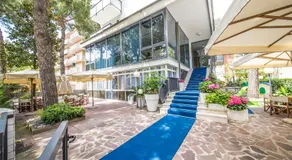 Renzo Hotel - Image 3