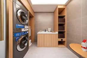 LICHENG HOTRL - Image 5