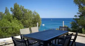 Appartement 'Accès Direct À La Mer' avec vue sur la mer, terrasse privée et Wi-Fi - Image 4