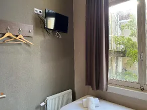 Blossoms City Hotel - Image 2