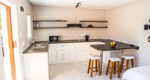 Mulenvo Guest House - Image 4