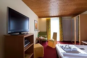 Hotel Garni Elegant Willingen - Image 5