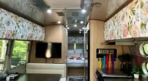 Moonbeam Airstream - Image 3