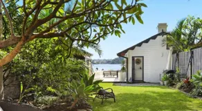 Sydney Harbourfront Boathouse and Studio Escape - Image 3