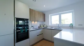 NEW Luxury South Manchester Flat - Image 2