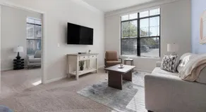 Landing Amazing 1BD Gym Pool - Image 2