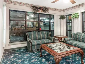 Brentwood Inn & Suites - Image 3