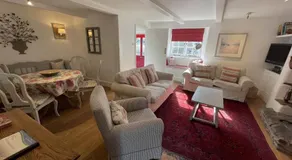 The Nook - Charming cottage, modern living with original features, perfect private garden - Image 4
