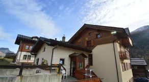 Fior d'Alpe Apartment - Image 3