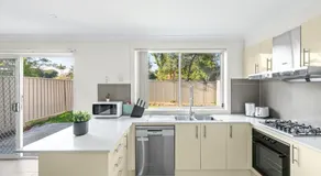 Serene Double Room in Panania - Close to Stations & Shops - Shared Bathroom - Image 4
