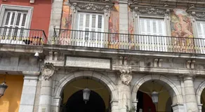 la bella de plaza mayor - Image 3