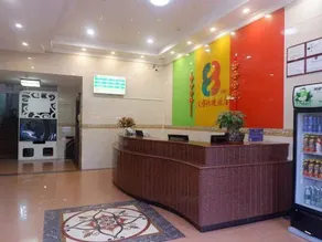 8 Inn - Image 5