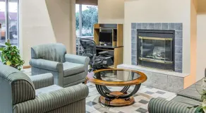 Quality Inn Kalamazoo near Wings Stadium - Image 2