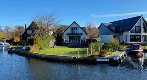 Rendezvous - stunning corner plot on the main river in Wroxham - Image 4