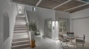 Zoe's Club - Image 3