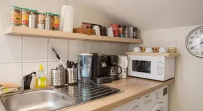 Spacious 2-Bedroom Family Duplex with Free Parking and Netflix - Image 5