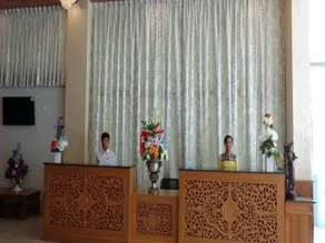 Royal Khattar Hotel - Image 4
