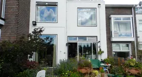 Chiswick Riviera with free parking - Image 2