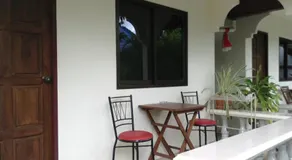 Wattana Bungalow - Image 5