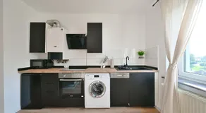 Frisch sanierte City-Wohnung mit Workspace - Image 5