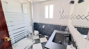 Piso encantador en Carlos Haya - Image 2
