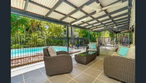 4BR Pet-friendly Pool Paradise - Image 3
