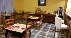 Hotel Christina - Image 3