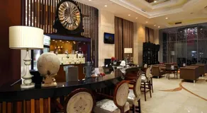 Babylon Hotel - Image 5