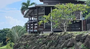 Tropical Cruise Cook's Bay Paopao Moorea - Image 3