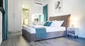 Kamaroporta Luxury Apartments - Image 2