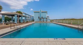 Portside Villa, No 36 Pet Friendly Beachfront Paradise Retreat - Image 5