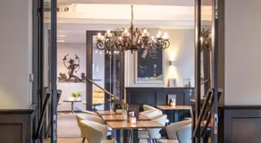 Hotel Aalsmeer - Image 2