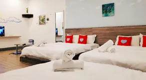 Winggarden Murals House by JE Boutique Guesthouse - Image 2