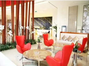 Glarun Jinling Hotel - Image 4