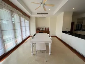Spacious Villa with Pool, Garden & Club facilities - Image 5