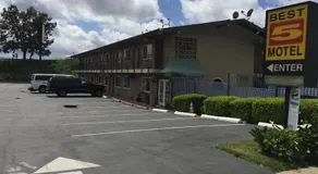 Best 5 Motel - Image 5