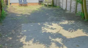2-Bedroom Garden Flat - Modern, Bright - A - Image 5