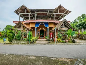 OYO Homes 90996 Desa Wisata Pulesari Syariah - Image 4