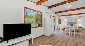 Relajate y recargate de buena vibra en nuestras cabanas de Camano Island - Image 2