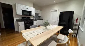Spacious Revere 4 Bedrooms 2 Bathrooms Apartment Near Boston Airport and Beach - Image 3