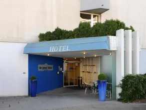 The Guests House - Image 5