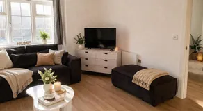 Beautiful Modern Home in Wisbech with Private Garden - Image 3
