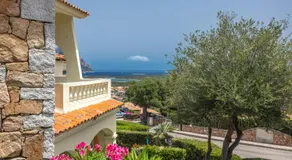 Villa Laura - Elegant Sea View Retreat - Image 5