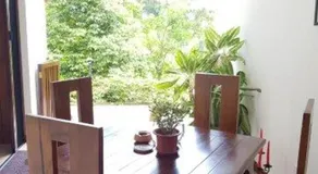 Zee's Garden - Image 5