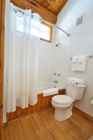 Wild Horse Inn - Image 4
