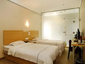 Xite Business Hotel - Image 2