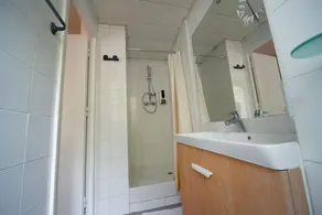 Paris Hostel - Image 5